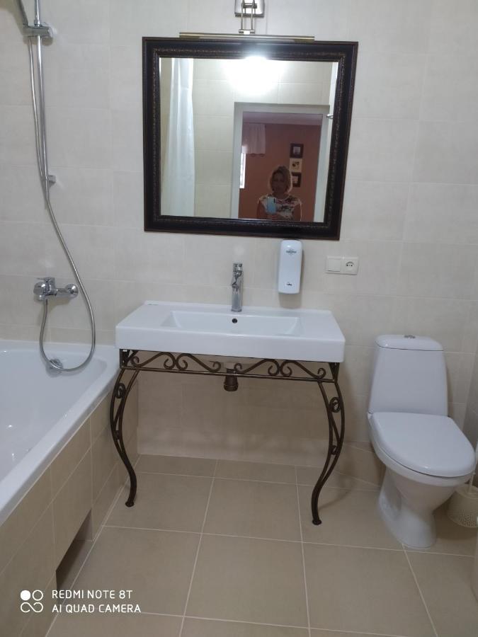 Экодом Hotel Bilhorod-Dnistrovskyy Ngoại thất bức ảnh