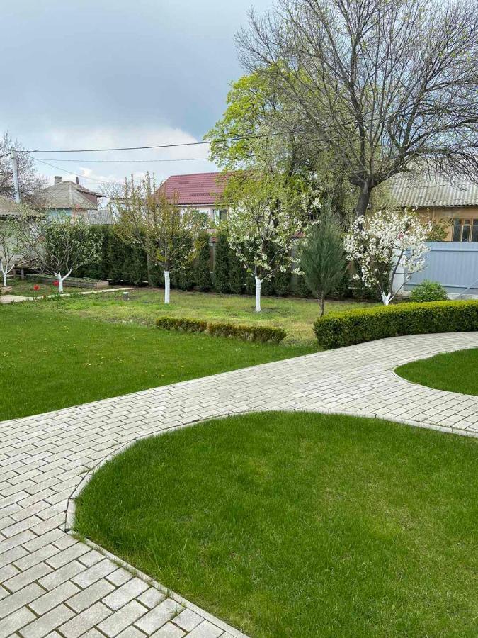 Экодом Hotel Bilhorod-Dnistrovskyy Ngoại thất bức ảnh